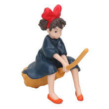 Load image into Gallery viewer, Cartoon Kiki&#39;s Delivery Service Kiki Sit On The Broom To Fly Action Figure Toy