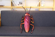 Load image into Gallery viewer, 1Pc 55Cm Ins Hot Simulation Cockroach Plush Toy